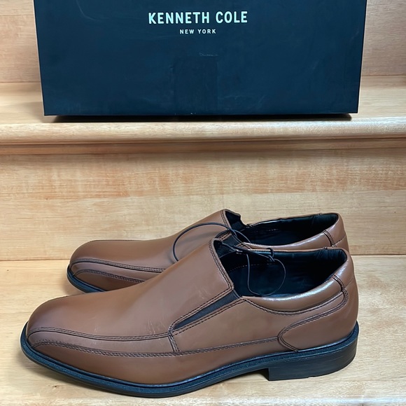 Kenneth Cole New York - Leather Loafer Shoes - Picture 2 of 7